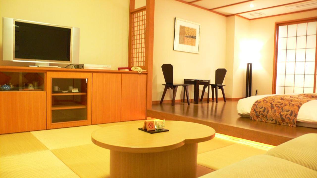 Dogo Prince Hotel Matsuyama  Ngoại thất bức ảnh